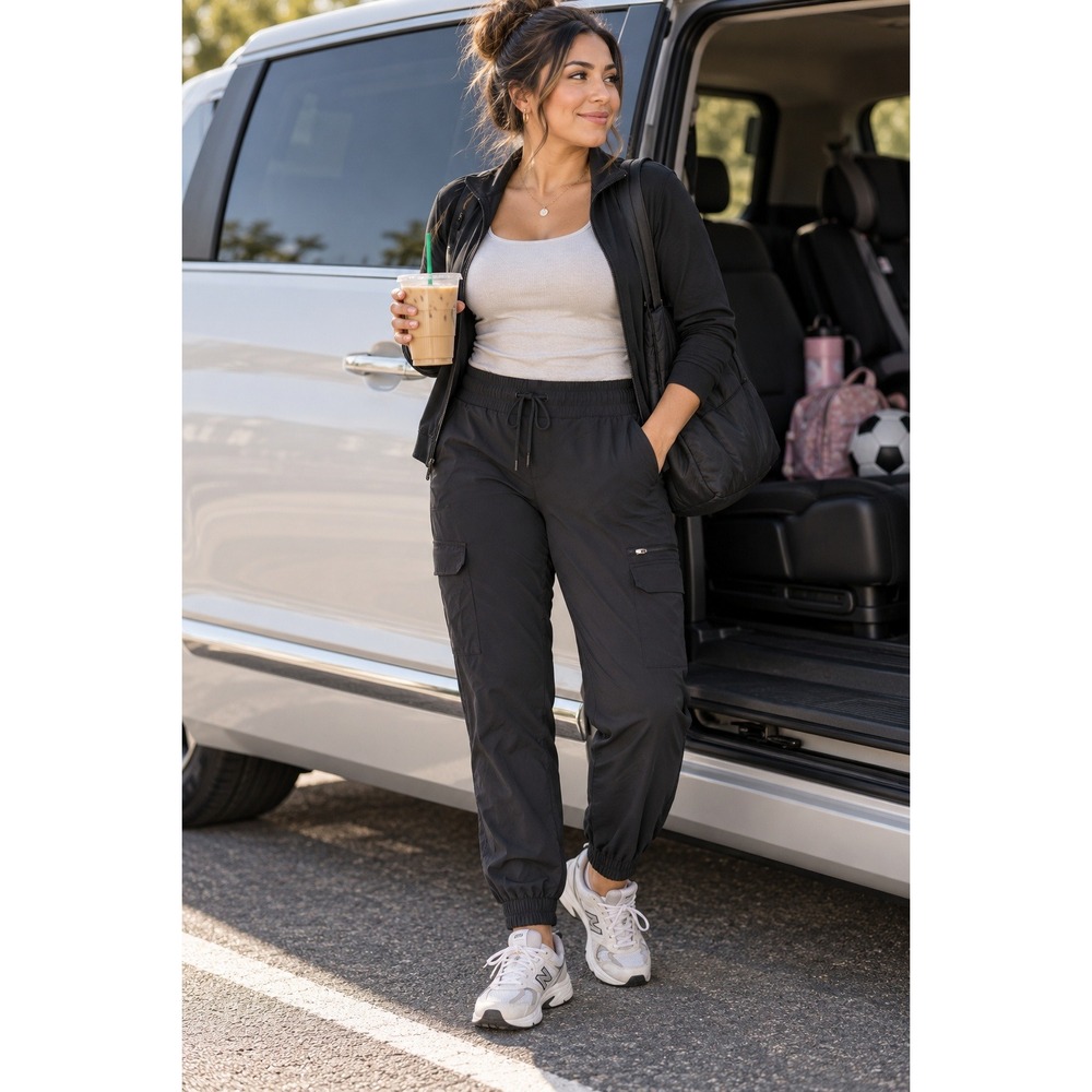 All in Motion Black Cargo Jogger Pants Drawstring Stretch Athletic Womens Medium